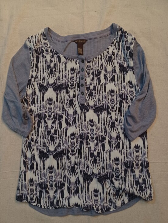Bit & Bridle Tops - Bit & Bridle Printed Henley Top Women's Size Small